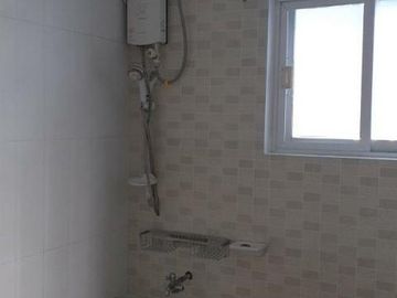 FOR SALE HOUSE AND LOT IN STA.ROSA LAGUNA