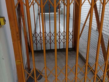 VENTA DE LOCAL COMERCIAL, 1400 M2 EN 4 PISOS, ZONFICACION CZ