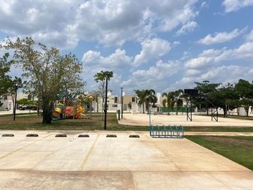 Casa en venta en conkal Mérida , más de 5 parques con excelentes amenidades
