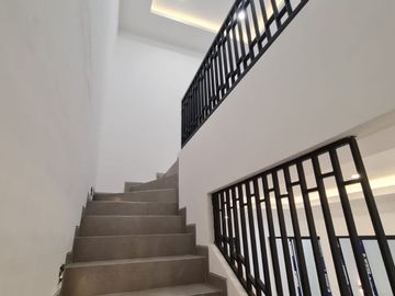 Rumah Dijual Di Darmo Permai Timur Surabaya Dekat HR Muhammad
