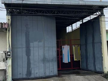 Venta de bodega Mapasingue Oeste 320m2 via a Daule, con 80m2 Oficinas