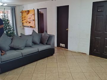 Se vende casa de 4 dormitorios en Colbun