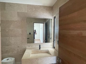 Casa en Venta en SLP, San Angel V