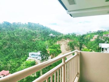 Luxury Modern-Style House Overlooking the City in Busay