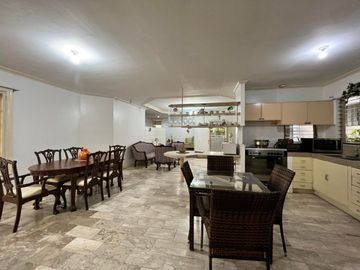 For Sale: Bungalow House, San Antonio Village, Cebu City