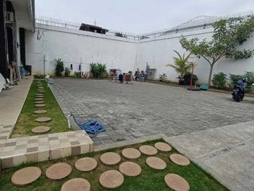DIJUAL RUMAH MEWAH di DHARMAHUSADA UTARA 2lt Sby