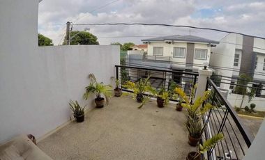 House for Rent / Sale in BF Resort Las Pinas with Parking