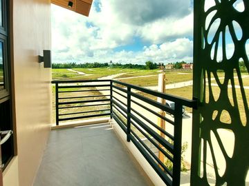 Upto 30 months Downpayment & ONLY 50,000 to Reserve for this Premium Single Detached House and Lot Unit @ Periveo Leisure Estates Along Lipa-Ibaan Roa