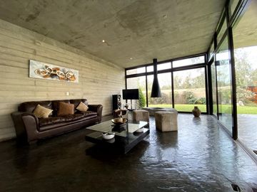 Exclusiva Casa De Campo En Cieneguilla. Inscrita en Sunarp