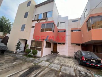Se Vende Hermosa Casa De Tres Pisos En Condominio San Jose De California ID 1092995