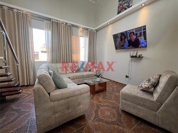 Se Vende Hermosa Casa De Tres Pisos En Condominio San Jose De California ID 1092995