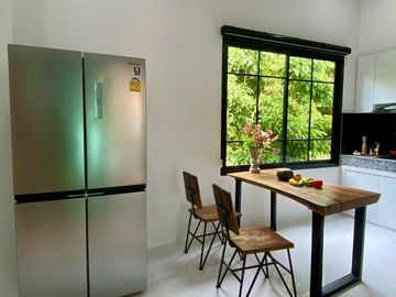 Pool Villa house for sale in San Kham Phaeng, only 30 minutes to Chiang Mai Airport