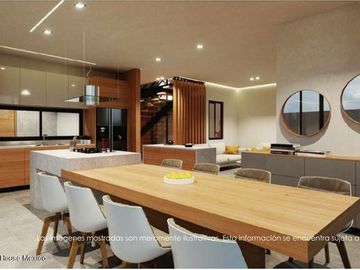 Casa en venta en Hacienda La Carlota, Querétaro.