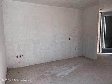 Casa en venta en Hacienda La Carlota, Querétaro.