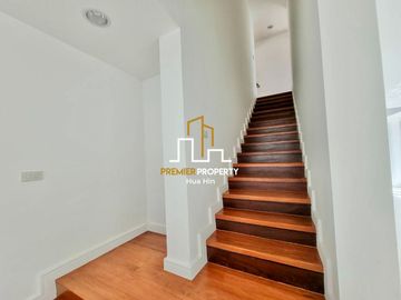 Villa at Hua Hin Beachfront Project for Sale