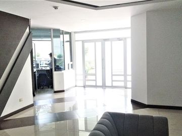 SUITE EN VENTA SECTOR QUITO TENIS