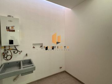 CASA EN VENTA EN COLINAS TRES MARÍAS