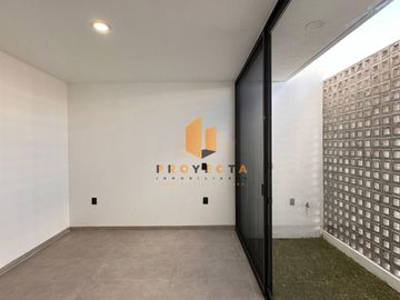 CASA EN VENTA EN COLINAS TRES MARÍAS