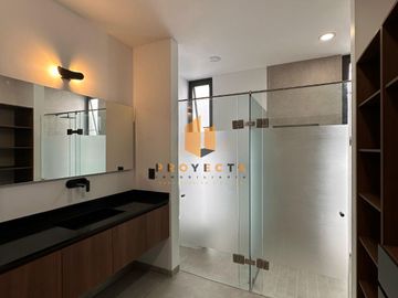 CASA EN VENTA EN COLINAS TRES MARÍAS