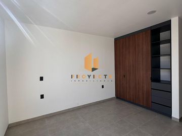 CASA EN VENTA EN COLINAS TRES MARÍAS