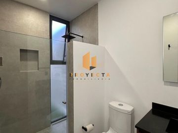 CASA EN VENTA EN COLINAS TRES MARÍAS