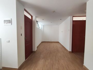 DEPARTAMENTOS EN VENTA DESDE $ 46,700 AV MARCO PUENTE LLANOS - ATE