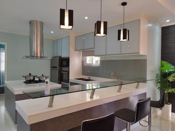 Luxurious 4 Bedroom House&lot for sale in Concepcion Tarlac near SCTEX
