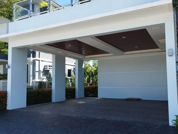 Luxurious 4 Bedroom House&lot for sale in Concepcion Tarlac near SCTEX