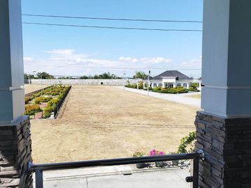 Luxurious 4 Bedroom House&lot for sale in Concepcion Tarlac near SCTEX