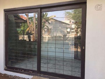 Rumah Area Komplek Pejaten Indah, Dibawah Njop Pbb 2022