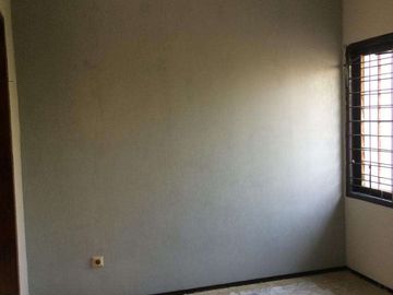 Rumah Area Komplek Pejaten Indah, Dibawah Njop Pbb 2022