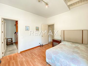 SE VENDA CASA DE LUJO EN URB CLUB GOLF DE LOS INCAS