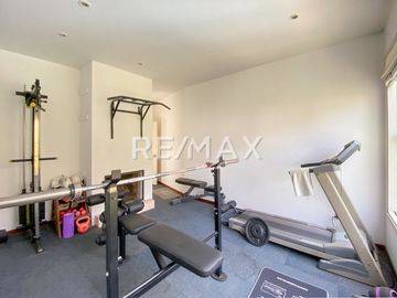 SE VENDA CASA DE LUJO EN URB CLUB GOLF DE LOS INCAS