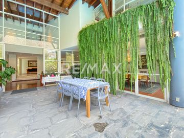 SE VENDA CASA DE LUJO EN URB CLUB GOLF DE LOS INCAS