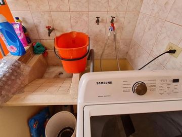 Venta de Casa Rentera, sector Centro Sur, García Goyena entre Villavicencio y Hernando de Zaera, cerca a Centro Cívico.