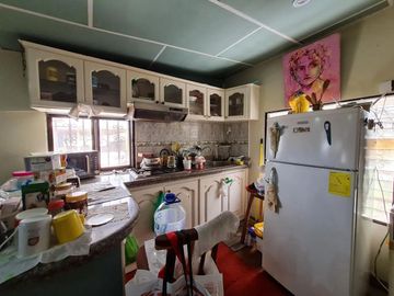 Venta de Casa Rentera, sector Centro Sur, García Goyena entre Villavicencio y Hernando de Zaera, cerca a Centro Cívico.