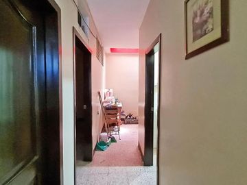 Venta de Casa Rentera, sector Centro Sur, García Goyena entre Villavicencio y Hernando de Zaera, cerca a Centro Cívico.