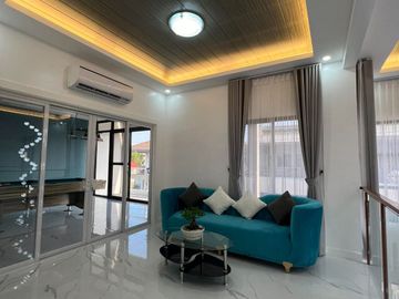 HOUSE FOR SALE NEAR CLARK!!!