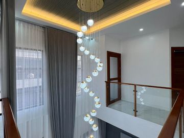 HOUSE FOR SALE NEAR CLARK!!!