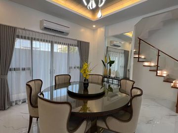 HOUSE FOR SALE NEAR CLARK!!!