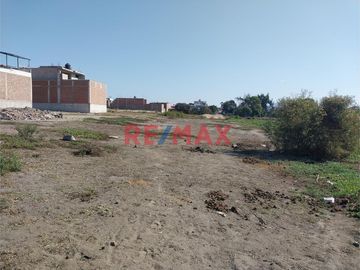 Venta De Terreno En Sector Los Alamos. 237.6 M2. Nvo Chimbote ID 1080880