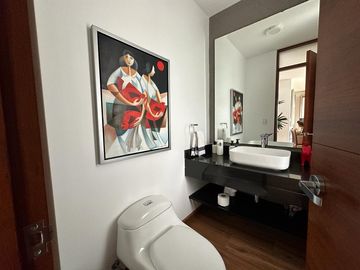 MODERNA CASA CON ACABADOS A1 Y PRECIOSA VISTA AL MAR Y AL GOLF