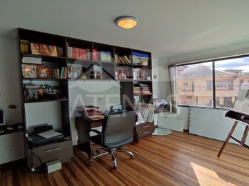 CASA EN VENTA, AMPLIA, TOTORACOCHA
