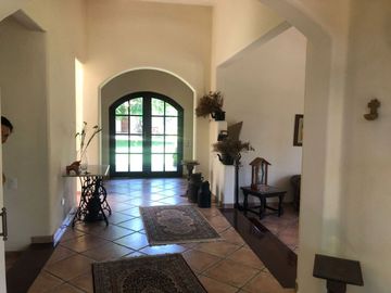 Venta de Hermosa Casa