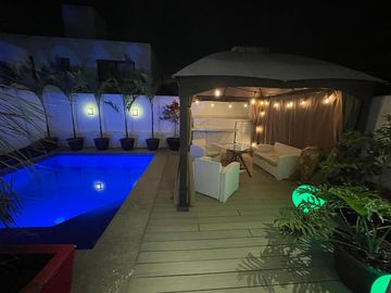 Venta de Casa con Alberca en Fraccionamiento Cumbres del Lago Juriquilla