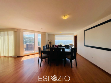 CASA EN VENTA SECTOR NAYON