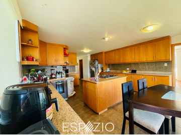 CASA EN VENTA SECTOR NAYON