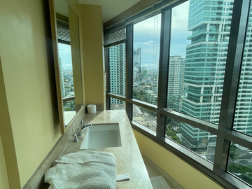 Good Deal For Sale 2BR Unit in Joya Lofts & Towers, Rockwell Makati