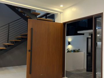 BRAND NEW MODERN HOUSE FOR SALE IN SUN VALLEY ANTIPOLO CITY OVERLOOKING