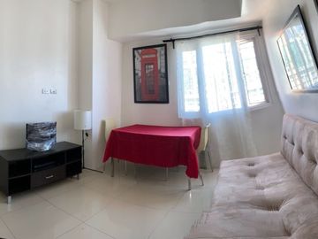 FOR SALE: 1 Bedroom Deluxe in Light Residences, Mandaluyong City
